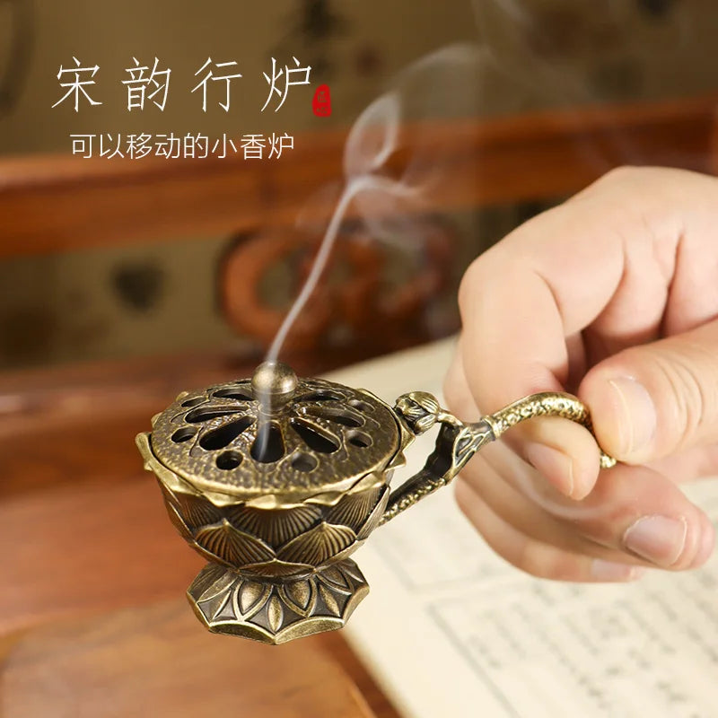 Porte-Encens Lotus en Laiton – Support Métal Rétro avec Poignée