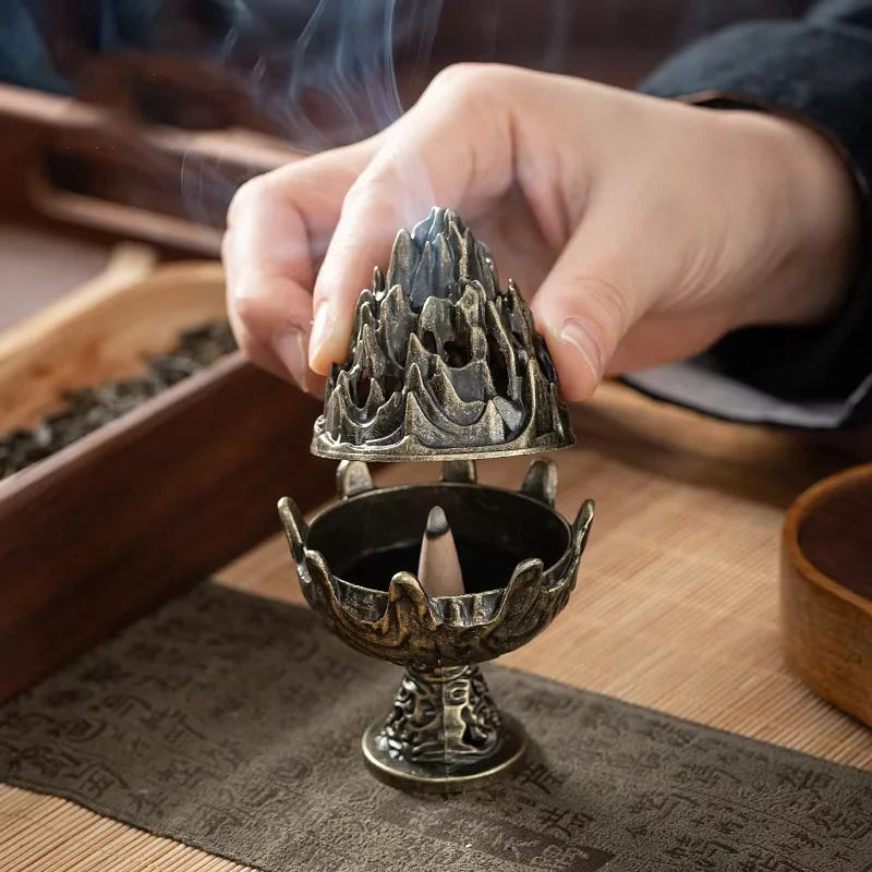 Porte-Encens Vertical en Alliage – Mini Encensoir Creux de Table