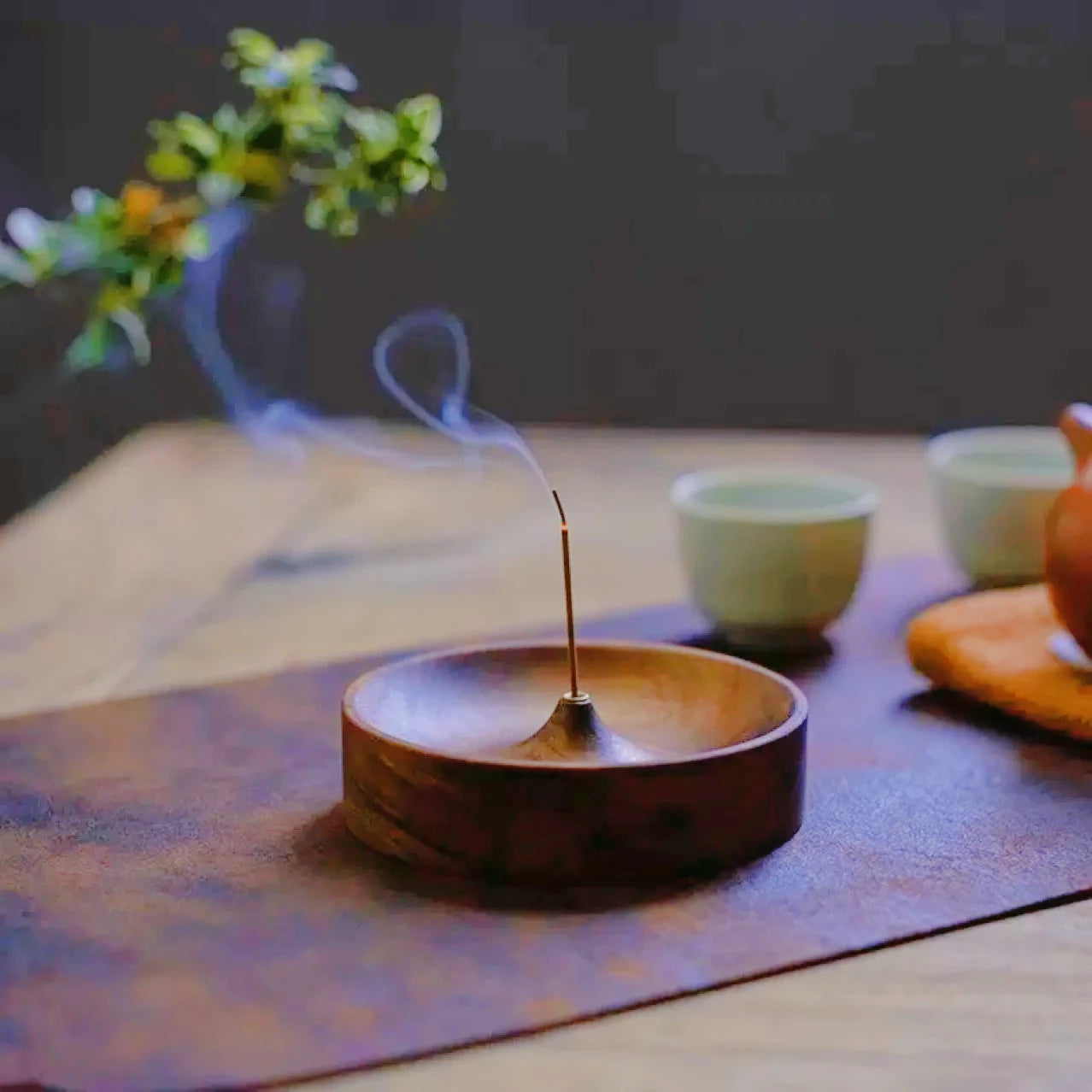 Porte-Encens en Bois d’Agar Naturel | Encensoir Traditionnel Agarwood pour Bâtonnets et Cônes